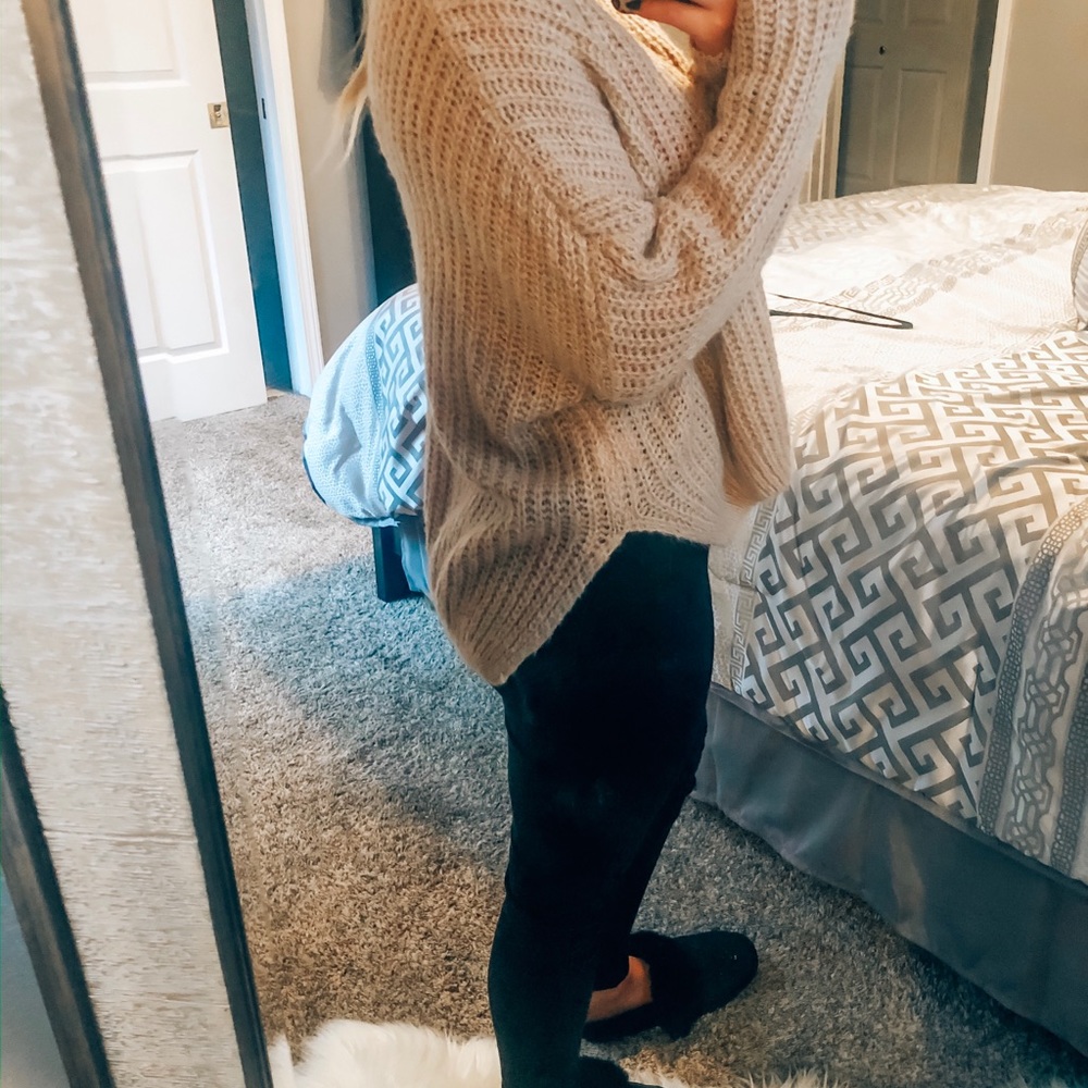 Sweater - Picture 2 of 4